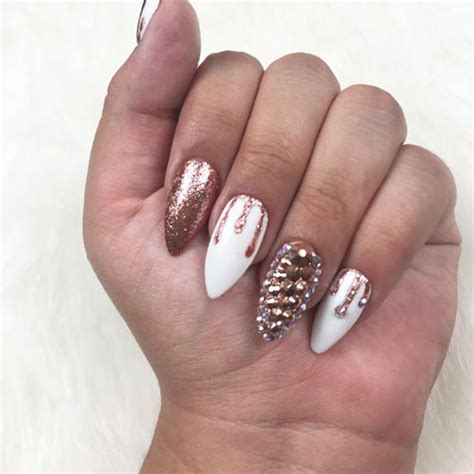 35 Gorgeous Rose Gold Nails Perfect For Any Event 2021 Guide