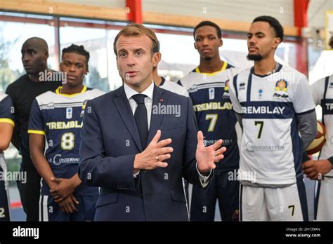 Tremblay En France Macron Banque De Photographies Et Dimages Haute