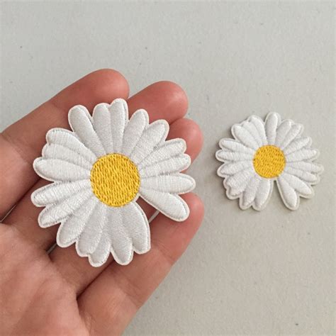 Daisy Iron On Patch White Floral Badge Flowery Hippie Patch Etsy