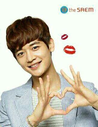 Choi Minho For The SAEM Choi Minho Peace Gesture Heart Music Musica