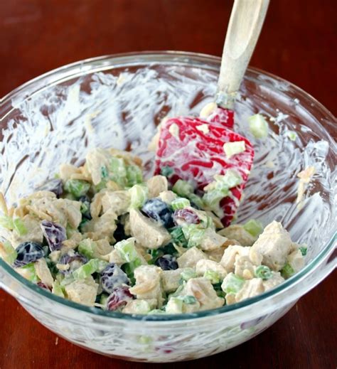 Sweet And Savory Chicken Salad With Creamy Yogurt Dressing Lisas