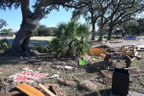 Photo And Video Hurricane Zeta Damage On Ms Gulf Coast Biloxi Sun Herald