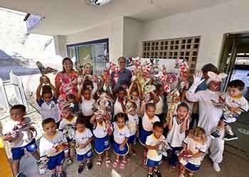 EM SÃO GONÇALO Prefeitura distribui ovos de Páscoa a alunos da rede