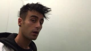 Grosse Bite Avec De Grosses Boules Pisse Au Centre Commercial Pornhub Gay