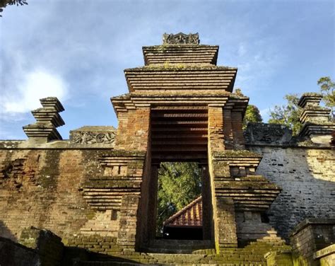 LENGKAP Kerajaan Mataram Islam Sejarah Letak Raja Kehidupan