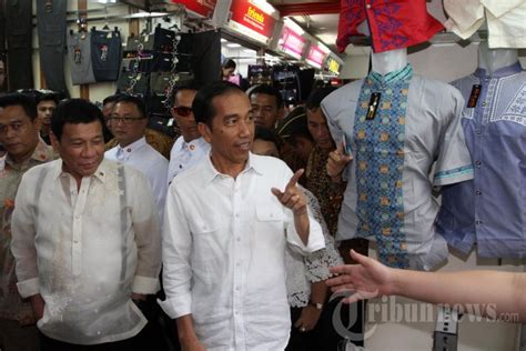 Presiden Filipina Diajak Blusukan Ke Tanah Abang Oleh Jokowi Foto 1