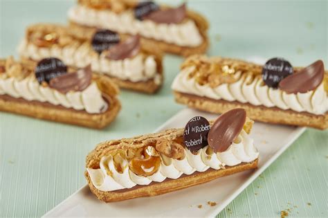 Eclairs met praliné van cashews Meesterlijk van Robèrt