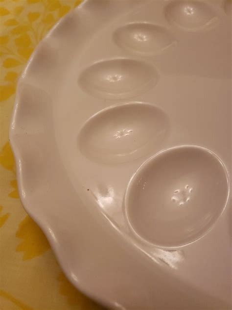 Pfaltzgraff Garden Party Fluted Deviled Egg Plate Platter White