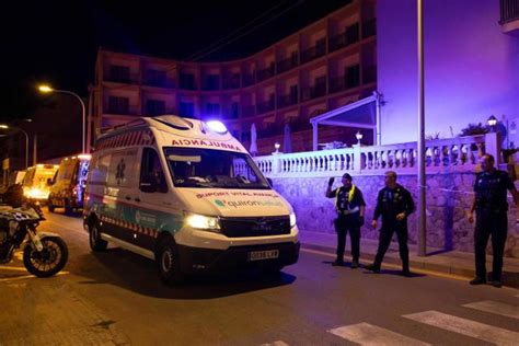 Cuatro Muertos Y 16 Heridos Graves Por El Derrumbe De Un Edificio De