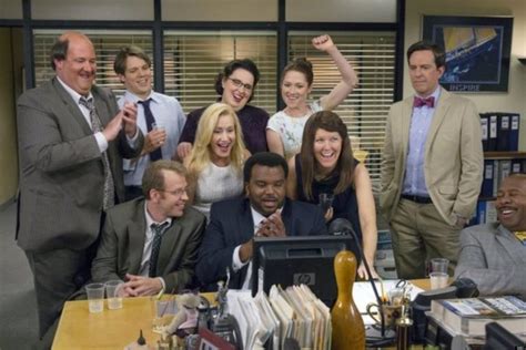 "The Office" Cast Reunites to Celebrate Couple’s Wedding - EverydayKoala