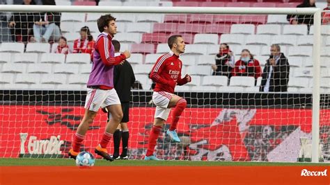 O Onze Do Benfica Para O Jogo O Santa Clara Liga Betclic Jornal