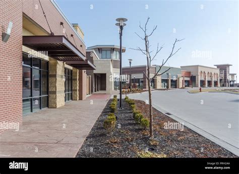 Lifestyle center shopping mall during construction Stock Photo - Alamy