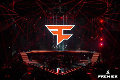 FaZe Clan é adquirida por dona da Complexity Game Arena