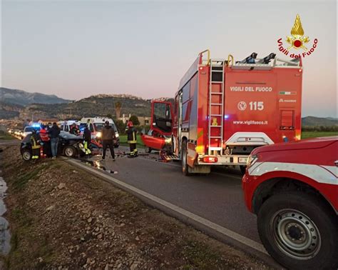 Sezze Pauroso Incidente Sulla 156 4 Persone Coinvolte