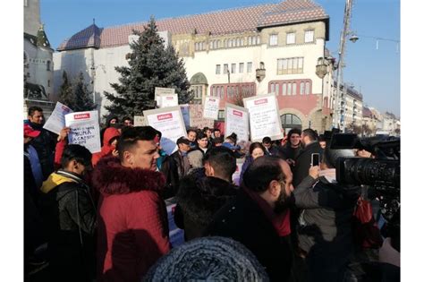 Romii Din Mure Cer Demisia Primarului Dorin Florea Stiri Din Mures