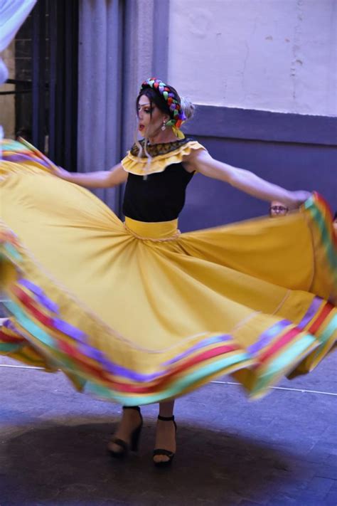 Napoli A Palazzo Fondi La Mostra Frida Kahlo Il Caos Dentro