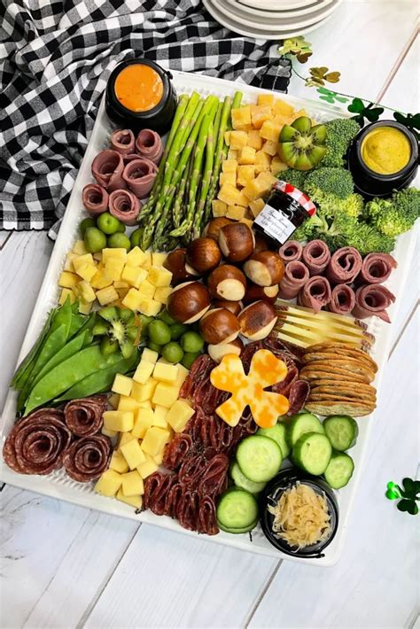 Easy St. Patrick's Day Food (Appetizers, Dinner, Desserts and More ...