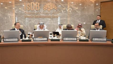 Isdb السعودي يوافق على 112 مليار دولار لمشاريع تنموية في 9 دول