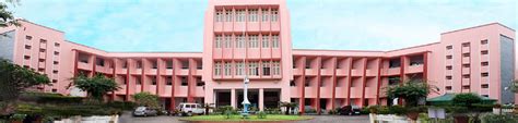 St Josephs College Irinjalakuda, Thrissur Courses & Fees 2025-2026