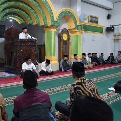 Berkah Ramadan H Dalam Sehari Tsr Sumbar Kunjungi Dua Masjid Di