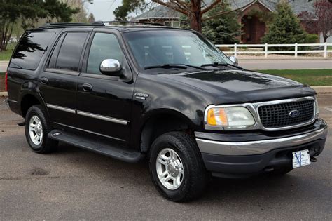 2002 Ford Expedition XLT | Victory Motors of Colorado