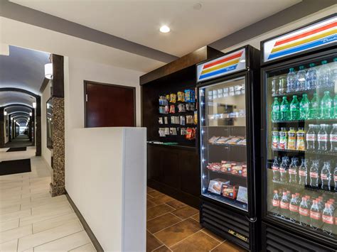 Hotel near Notre Dame University | Holiday Inn Express & Suites South
