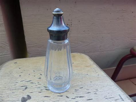 ANCIEN SUCRIER SAUPOUDREUSE En Verre Et Metal Argente Brevete Sgdg EUR