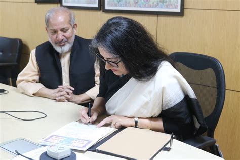 BRLPS JEEViKA On Twitter JEEVIKA SignS An MOU With Stitching BRAC