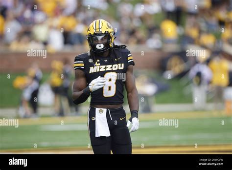 Missouri Linebacker Ty Ron Hopper During An Ncaa Football Game On