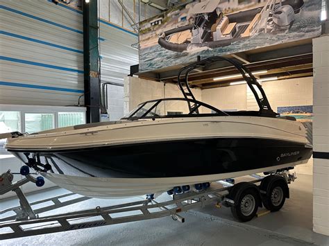 Bayliner Vr Bowrider Ob M Cornwall Boats And Outboards