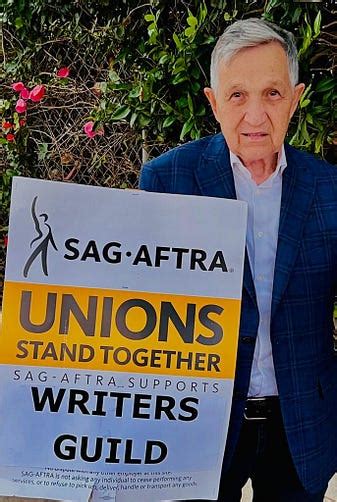 Article: Stand with SAG-AFTRA & WGA - Dennis Kucinich | OpEd News