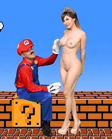 23 03 10 Esmeralda Duarte Y Kari Cachonda Super Mario Porno