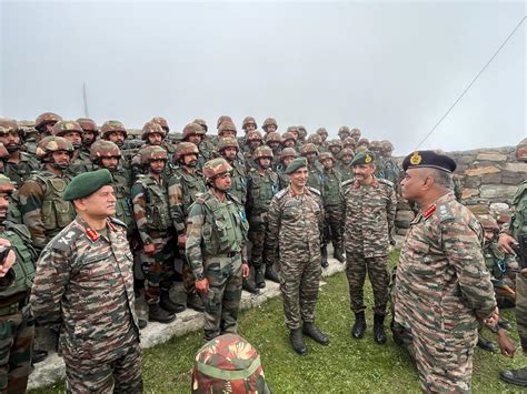 Jammu And Kashmir Army Chief General Manoj Pande Visited Forward