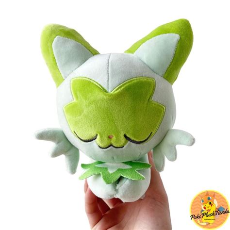 Peluche Sprigatito durmiente Pokémon PokePlush