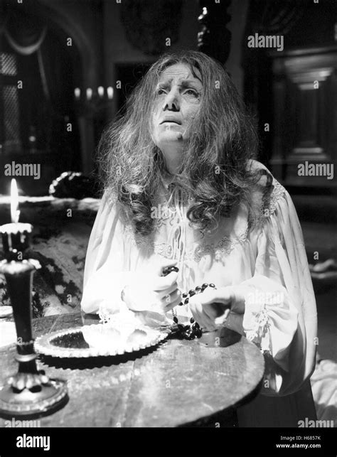 Countess Dracula 1971 High Resolution Stock Photography And Images Alamy