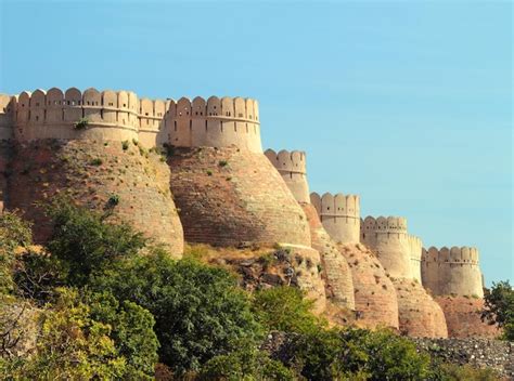 Premium Photo | Wall of kumbhalgarh fort