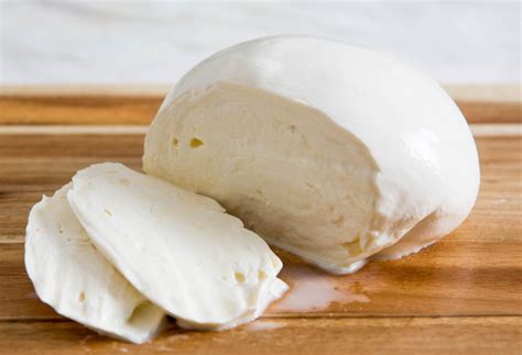 QUESO MOZZARELLA CUBICADO EDROMAN KG Super cremerías Ruiz