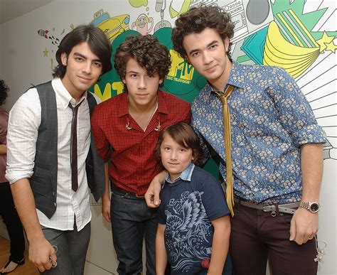 Frankie Jonas Deletes Old Instagrams and Tweets | Teen Vogue