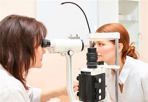 Consulta Oftalmológica General Clínica De Ojos Dopeluce