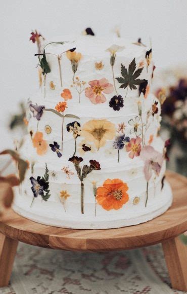 10 Edible Flower Wedding Cakes Pressed Flower Cake Ideas 2021