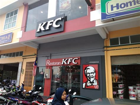 KFC Pekan Bukit Pasir Muar Di Bandar Muar