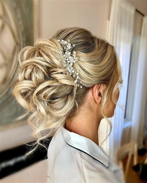 Winter Wedding Hairstyles Guide Faqs Kapsel Bruid