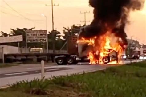 Tabasco Se Registran Bloqueos Incendios Y Balaceras Por Parte Del