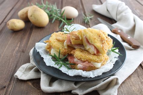 Hamburger Di Patate Farciti Con Prosciutto Cotto E Provola