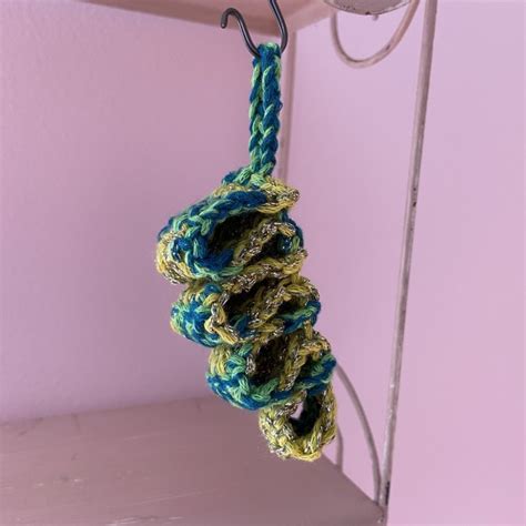 Ribbon Candy - Ornament | Patterns | - Hobbii.com