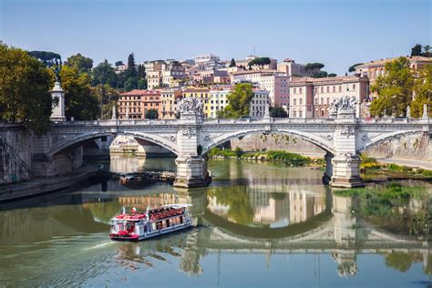 Tiber River Cruise With Appetizer Rome