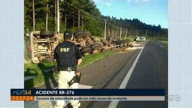 Meio Dia Paraná Ponta Grossa Motorista fica ferido após tombar