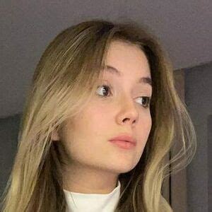 Ella Estrid Nude Photo