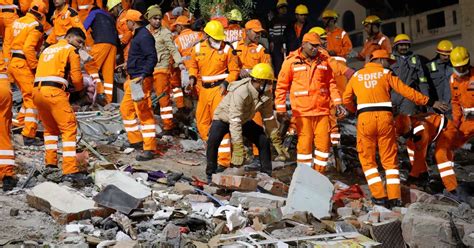 Se Derrumbó Un Edificio En La India Hay Al Menos Tres Muertos Y