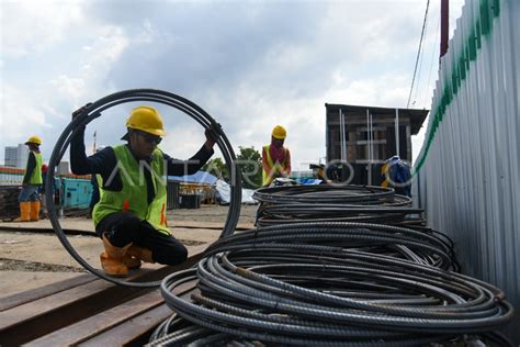 TARGET PEMBANGUNAN JALUR KERETA API LAYANG MEDAN BINJAI ANTARA Foto